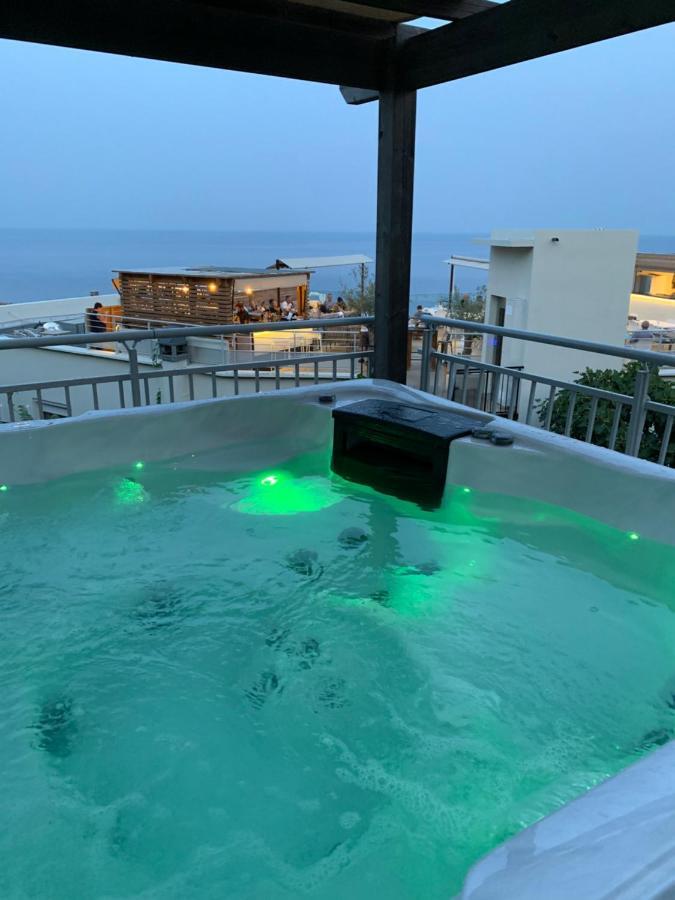 Hotel Calavita Rooftop & Spa San-Martino-di-Lota Zewnętrze zdjęcie