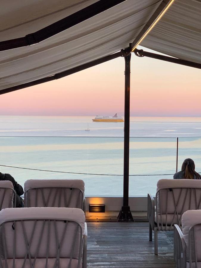Hotel Calavita Rooftop & Spa San-Martino-di-Lota Zewnętrze zdjęcie